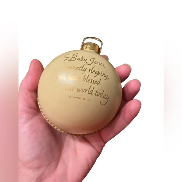 Hallmark Vintage 1986 Gentle Blessings- Lighted Ornament - Picture 4 of 5